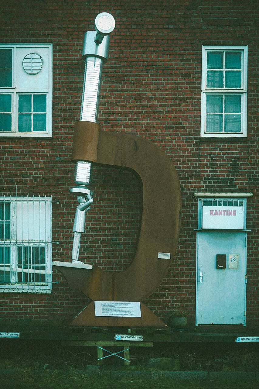 r-03.jpg
