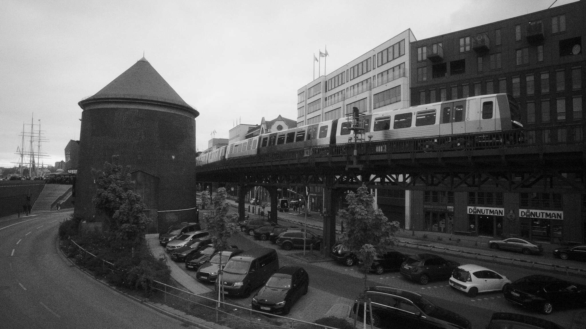 r-09.jpg