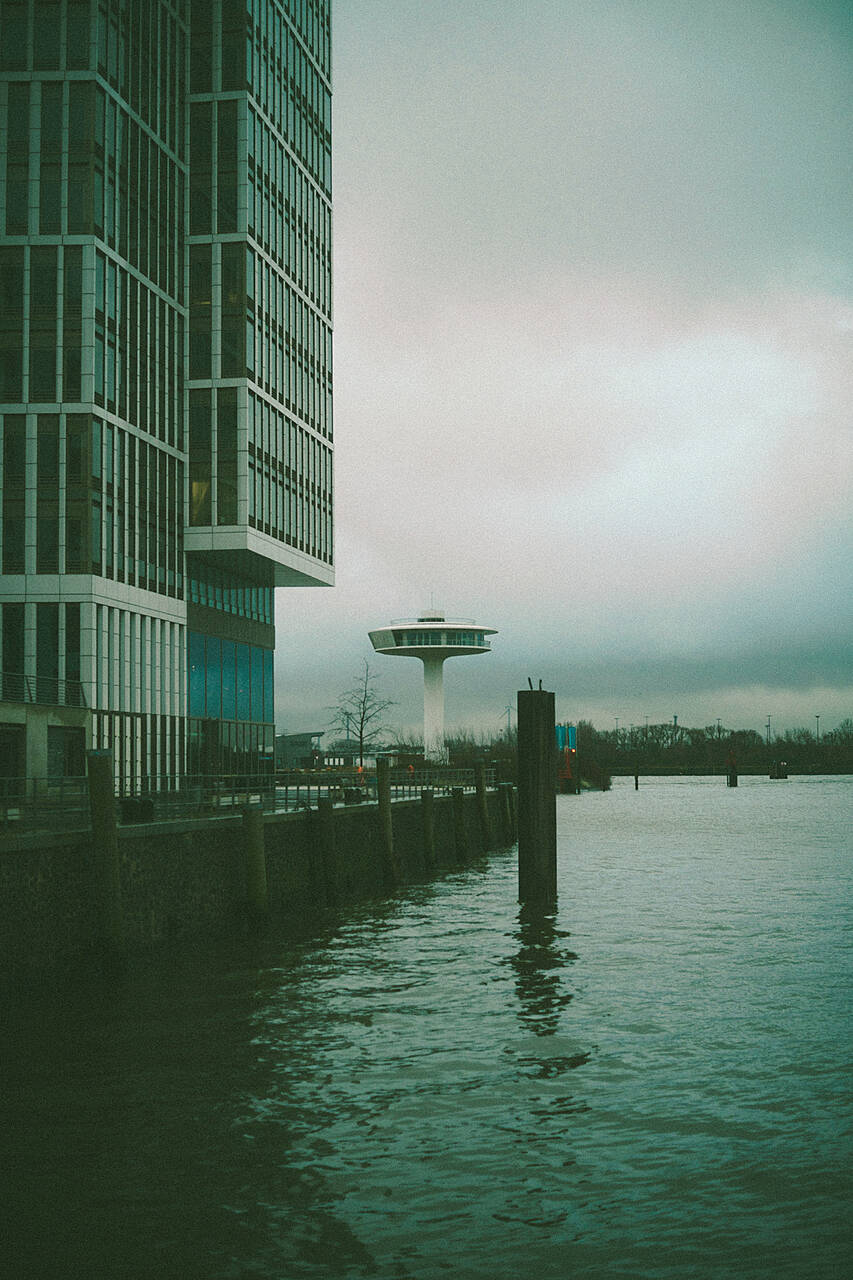 r-33.jpg