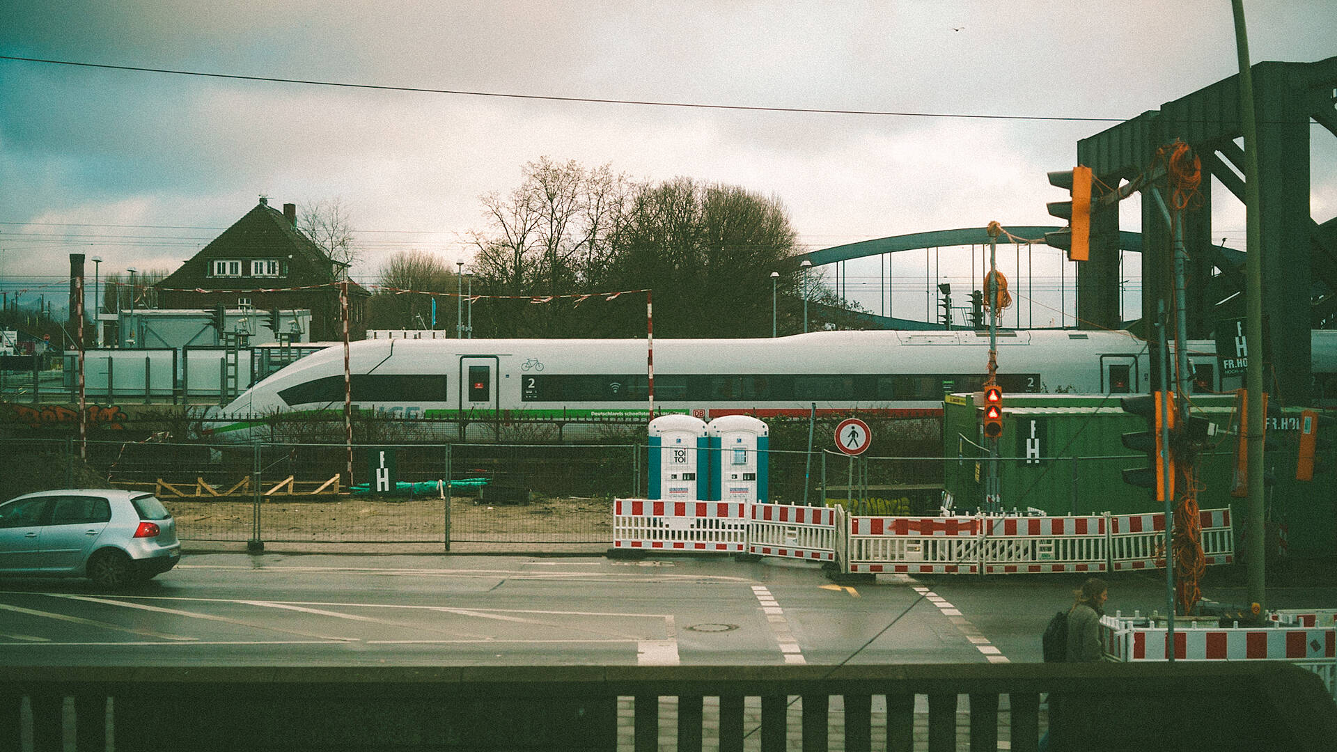 r-39.jpg