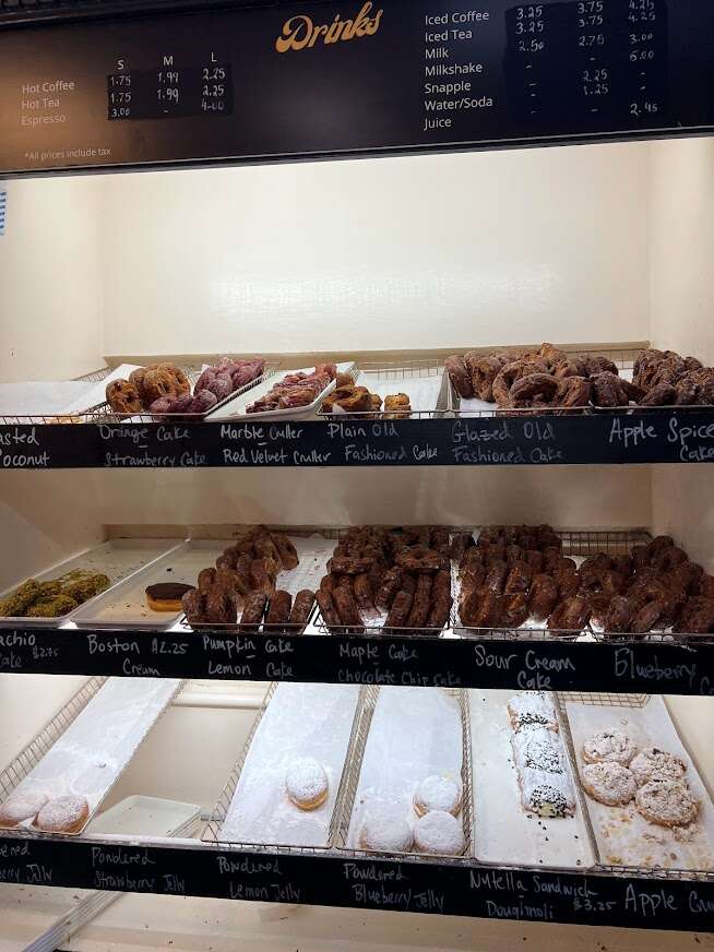 42 moe's doughs.jpg