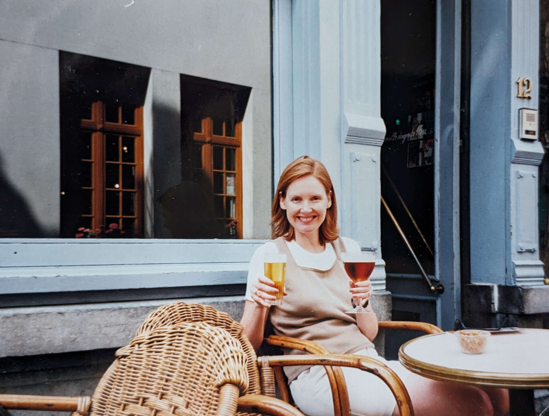 cafe.jpg