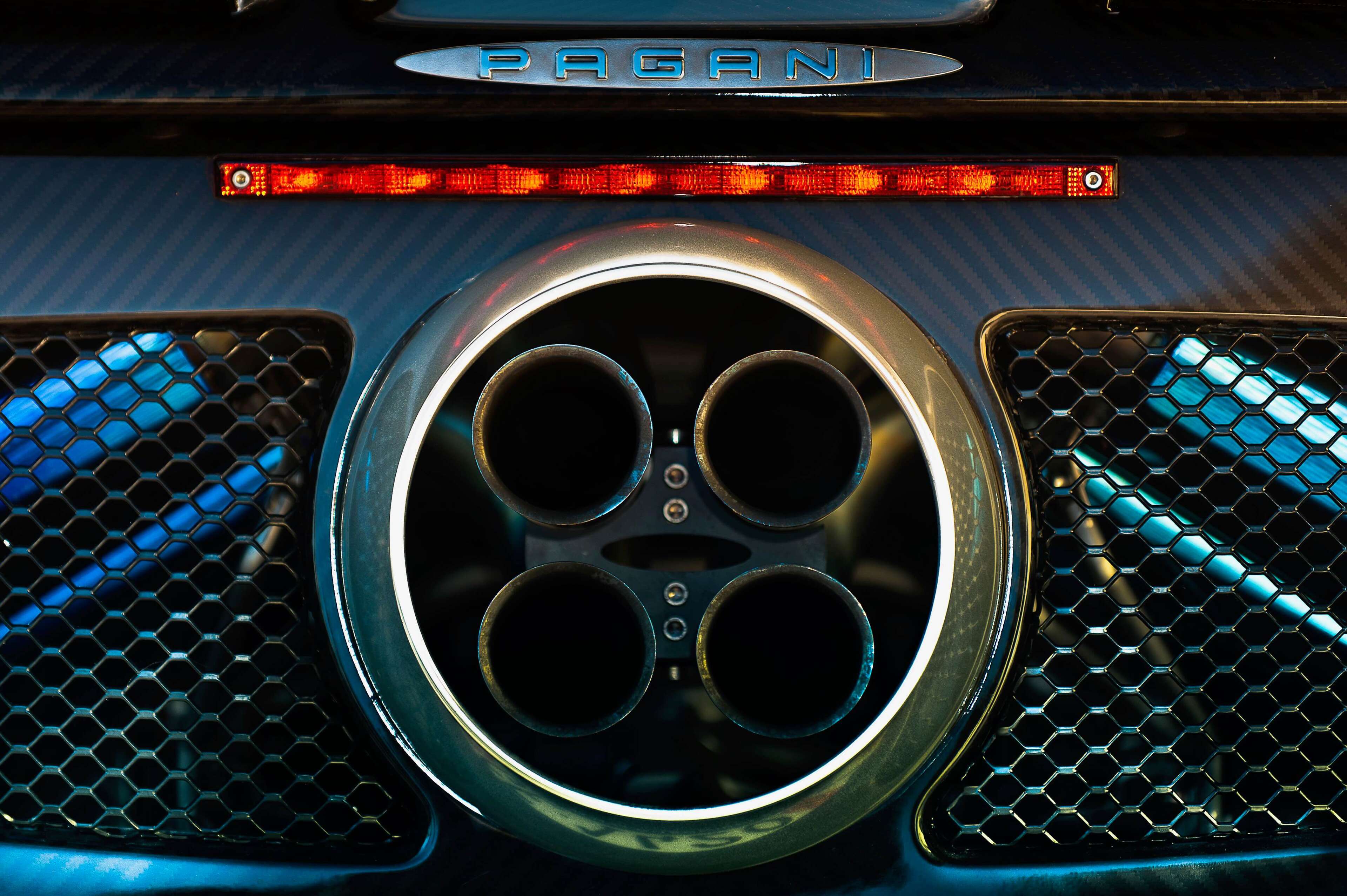 pagani-zonda-exhaust.jpeg