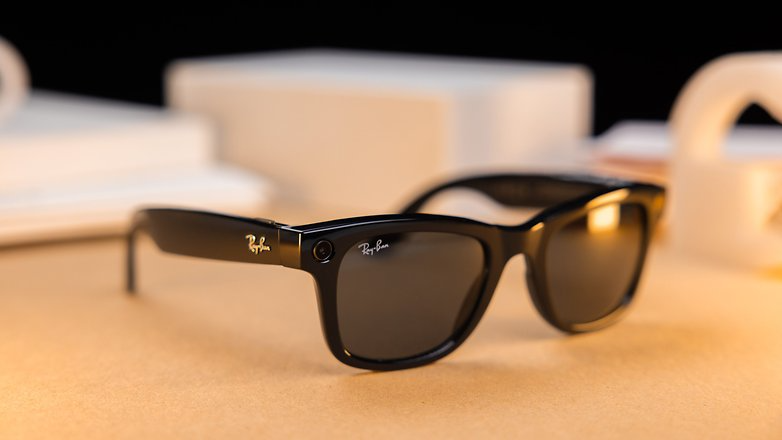 nextpit_Ray_Ban_Meta_Smart_Glasses_Side_Review-w782 copy.png