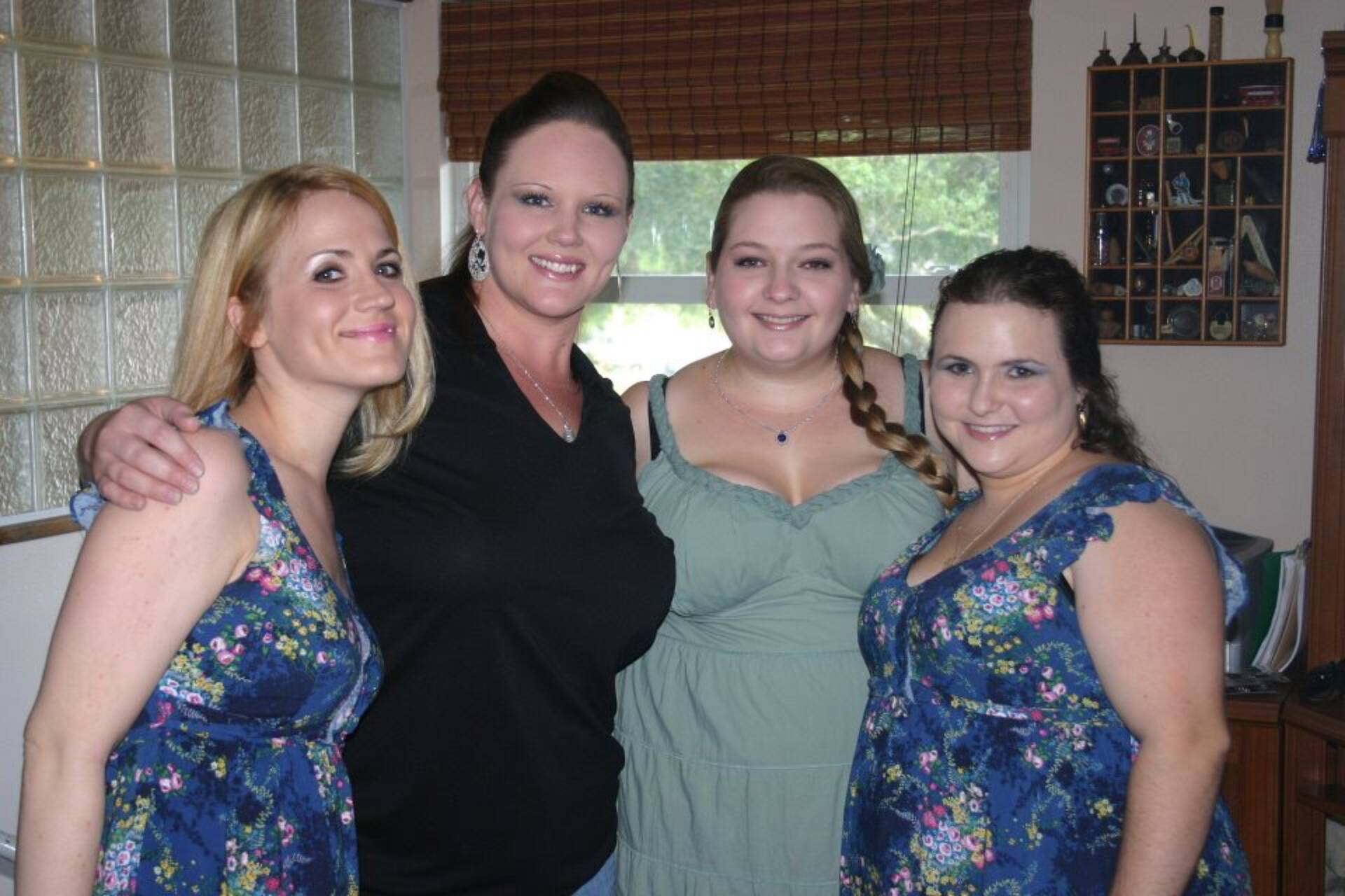 Tracey, Sara, Sarah, Mara 2011.jpg